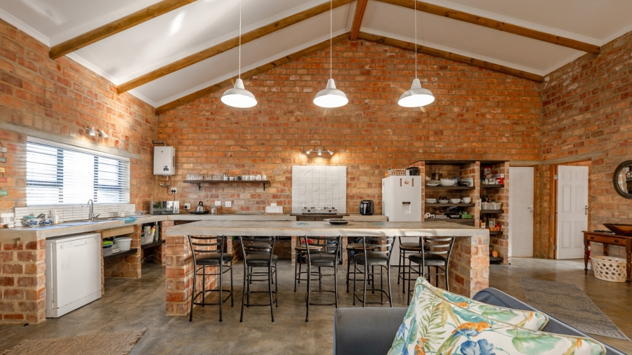 2 Bedroom Property for Sale in Struisbaai Western Cape